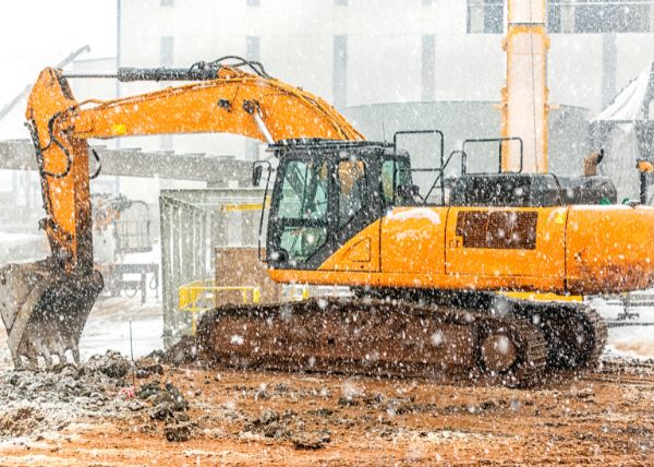 Winter Cold Poses Serious Risk for Construction Workers